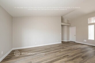 5823 Berry Hill Ln in North Las Vegas, NV - Building Photo - Building Photo