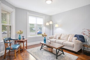 123 N Notre Dame Ave in South Bend, IN - Building Photo