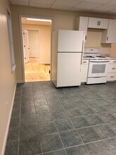 2002 Fairbrook Ln, Unit 1 Basement apartment in Woodstock, GA - Building Photo - Building Photo