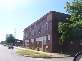 1003 Marshall St Apartments