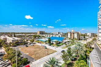 710 N Ocean Blvd, Unit 701 in Pompano Beach, FL - Building Photo - Building Photo