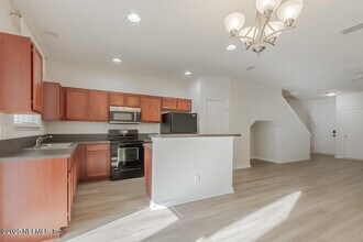2374 Red Moon Dr in Jacksonville, FL - Building Photo - Building Photo