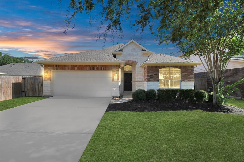 2815 Empire Oaks Lane in Katy, TX - Building Photo