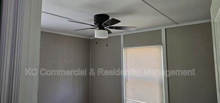 636 NE 45th Terrace in Kansas City, MO - Building Photo - Building Photo