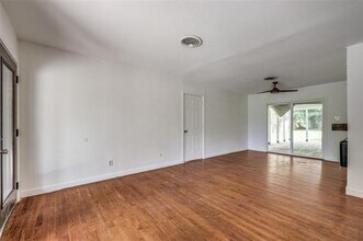 917 W Washington St in Sherman, TX - Building Photo - Building Photo