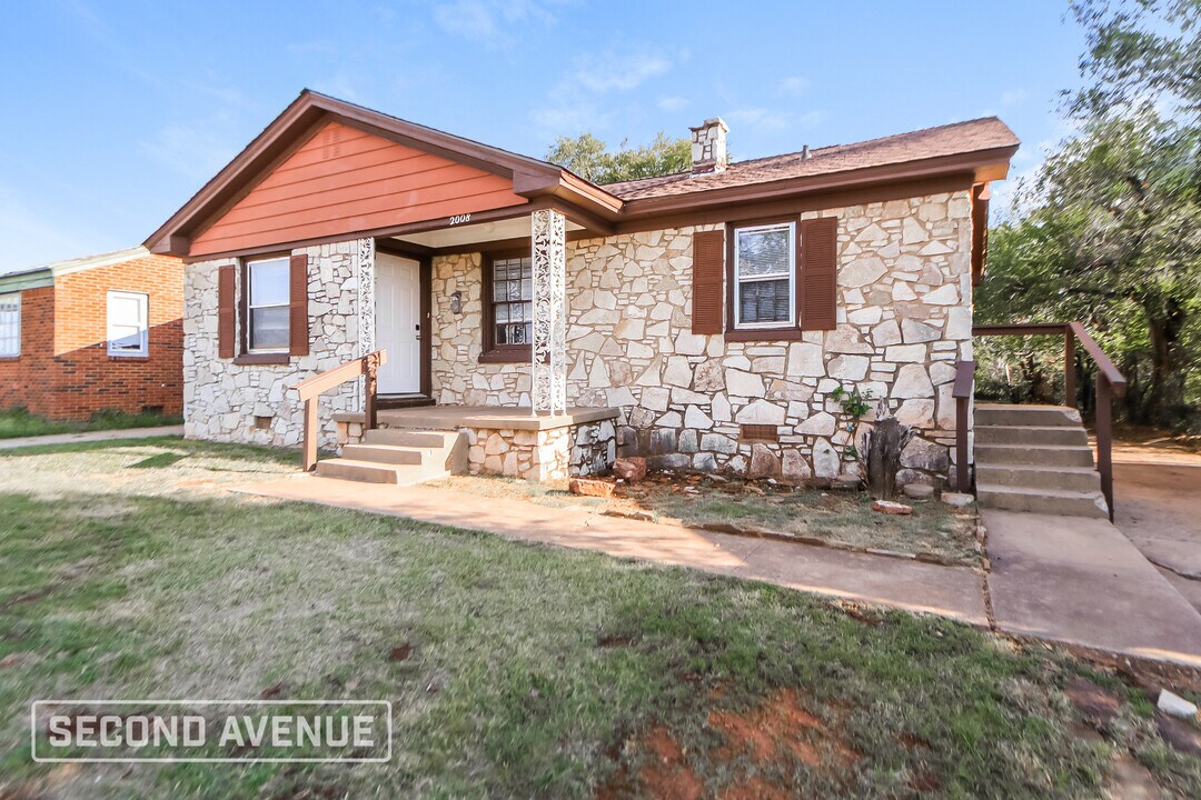 2008 NE 30th St in Oklahoma City, OK - Building Photo
