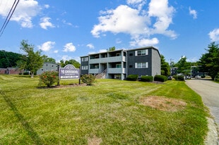 Meadowbrook Apartments in Burlington, KY - Building Photo