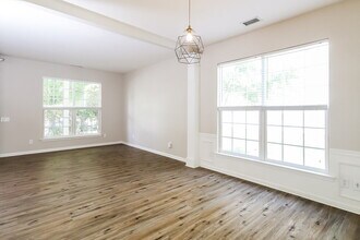 8909 Lyleton Ln in Charlotte, NC - Building Photo - Building Photo