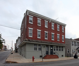 1220 - 1222 Powell St in Norristown, PA - Building Photo - Building Photo