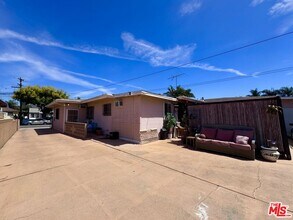 3704 W 111th Pl in Inglewood, CA - Building Photo - Building Photo