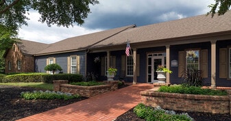 Austin Chase Apartments