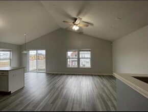 12235 Bubbling Brook Dr in Fishers, IN - Building Photo - Building Photo