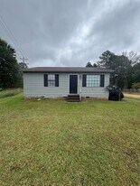 101 Dorman Ave in Houston, MS - Building Photo