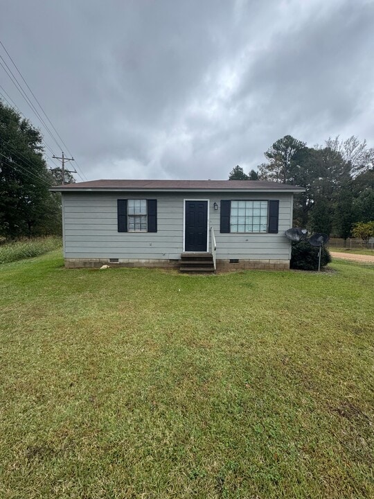 101 Dorman Ave in Houston, MS - Building Photo