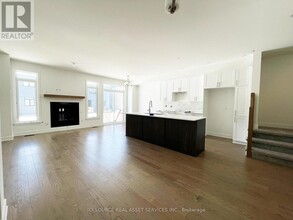 606 Rathburn Ln in Ottawa, ON - Building Photo - Building Photo