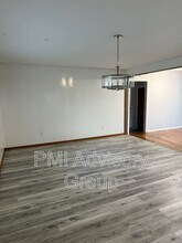 1219 SW 31st Terrace in Topeka, KS - Building Photo - Building Photo