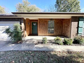 3016 N Quail Creek Dr in Fayetteville, AR - Building Photo - Building Photo