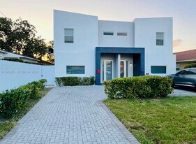 2772 SW 31st Ct in Miami, FL - Building Photo