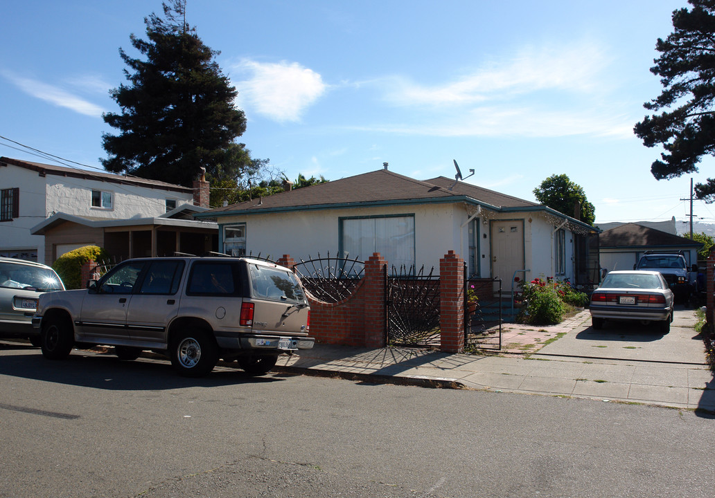 452 31st St in Richmond, CA - Building Photo