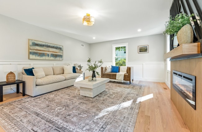 110 Wilson Rd in Bedford, MA - Building Photo - Building Photo