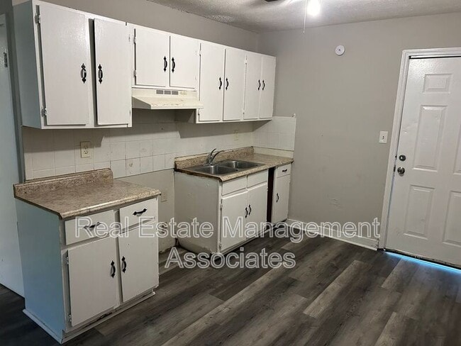 519 E Central Ave in Griffin, GA - Building Photo - Building Photo