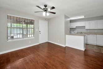 The Ashton in Birmingham, AL - Building Photo - Interior Photo