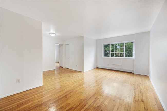 31 Fero St in Yonkers, NY - Building Photo - Building Photo