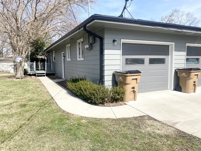 property at 209 S 1st St
