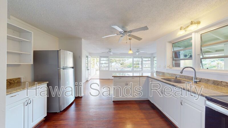 3009 Alencastre Pl in Honolulu, HI - Building Photo