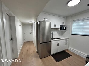 Kensington Basement Suite Rental 3649B Pri in Vancouver, BC - Building Photo - Building Photo