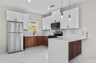 17 Selena St in Mission, TX - Building Photo - Building Photo