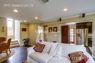 3991 Honeycutt St in San Diego, CA - Building Photo - Building Photo
