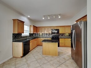 2005 Brook Valley Run in Monroe, NC - Foto de edificio - Building Photo