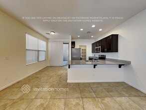 1443 S Ponderosa Dr in Gilbert, AZ - Foto de edificio - Building Photo