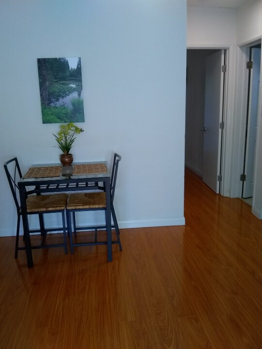 2639 Dobinson St in Los Angeles, CA - Building Photo