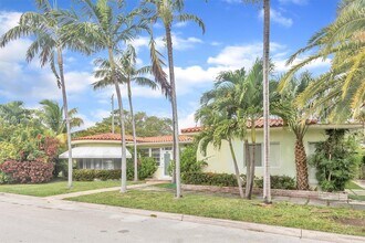 625 93rd St in Surfside, FL - Building Photo - Building Photo