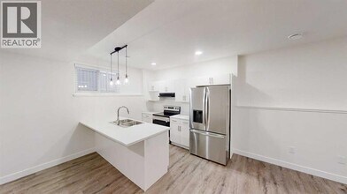 13313-13105 105 St in Grande Prairie, AB - Building Photo - Building Photo