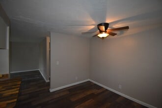 701 Weber Ave in Brownsville, OR - Building Photo - Building Photo