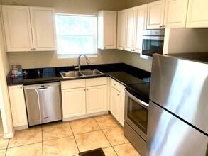 316 N Grandview Ave in Daytona Beach, FL - Building Photo - Building Photo