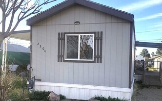 2304 E John L Ave in Kingman, AZ - Building Photo