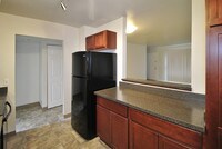 Building Photo - Mill Creek Townhomes Apartments in Ann Arbor, Michigan