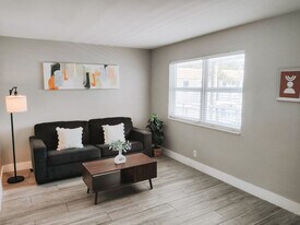 50 Davie Blvd in Fort Lauderdale, FL - Building Photo
