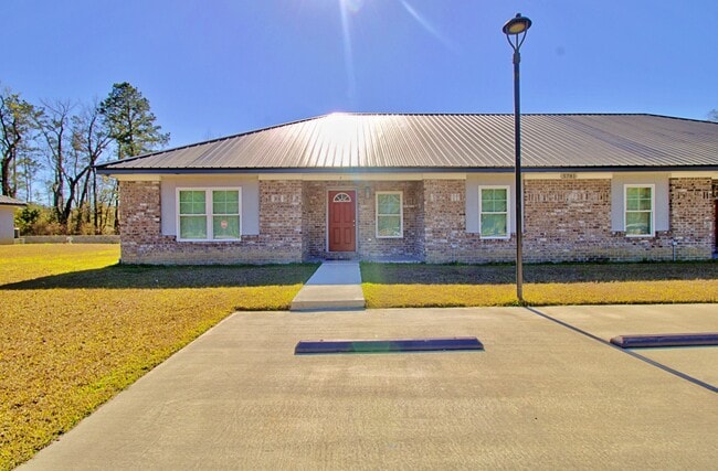 property at 5781 E Oglethorpe Hwy