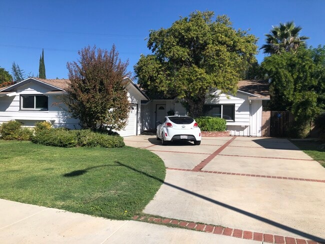 property at 5646 Maynard Ave