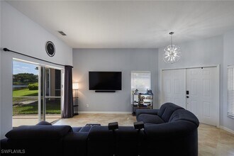 9130 Spring Mountain Way in Ft. Myers, FL - Building Photo - Building Photo
