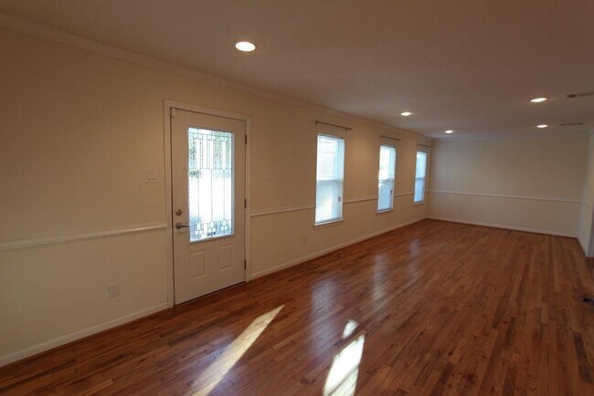 6534 Sivley St in Houston, TX - Building Photo - Building Photo