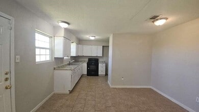 8607 Sherrywood Dr in Houston, TX - Building Photo - Building Photo