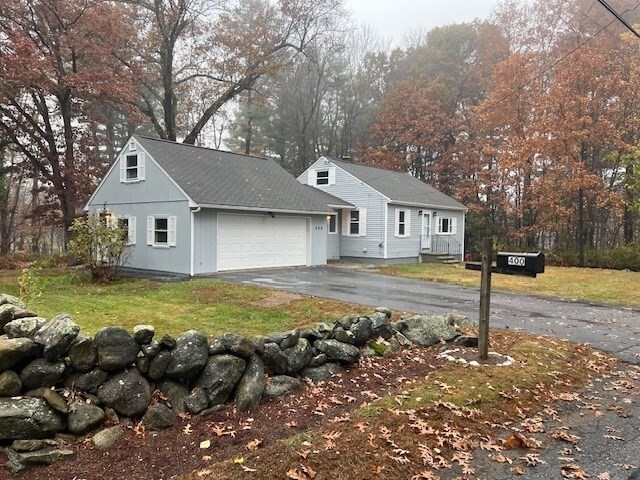 400 Jones Ave in Dracut, MA - Building Photo