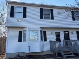 91 Knollwood Dr in Bethel, CT - Building Photo