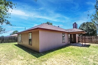 703 Lisa Ln in Killeen, TX - Building Photo - Building Photo